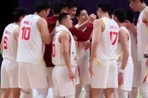 中国男篮亚军：有憾但无悔，无可挑剔地燃到最后-1