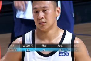 向紫龙回归16助攻率北京X复仇广东67闯进4强 杨政自愿坐穿板凳-1