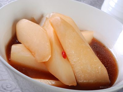 刘玥单挑三：新生代选手爆冷获胜,引发关注-1