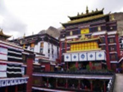 黄色软件app下载免费：合法体育新闻获取途径,安全可靠-3