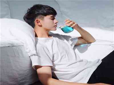 7天魔鬼憋尿计划表连着的：憋尿训练的危害与正确方式-2