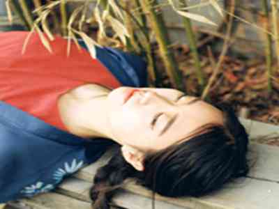群+女+乱+交：多人聚会异性混浴-2